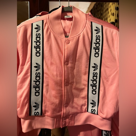 Adidas Snap Pink Breakway Pants and Jacket with Bold Branding - Picture 2 of 9